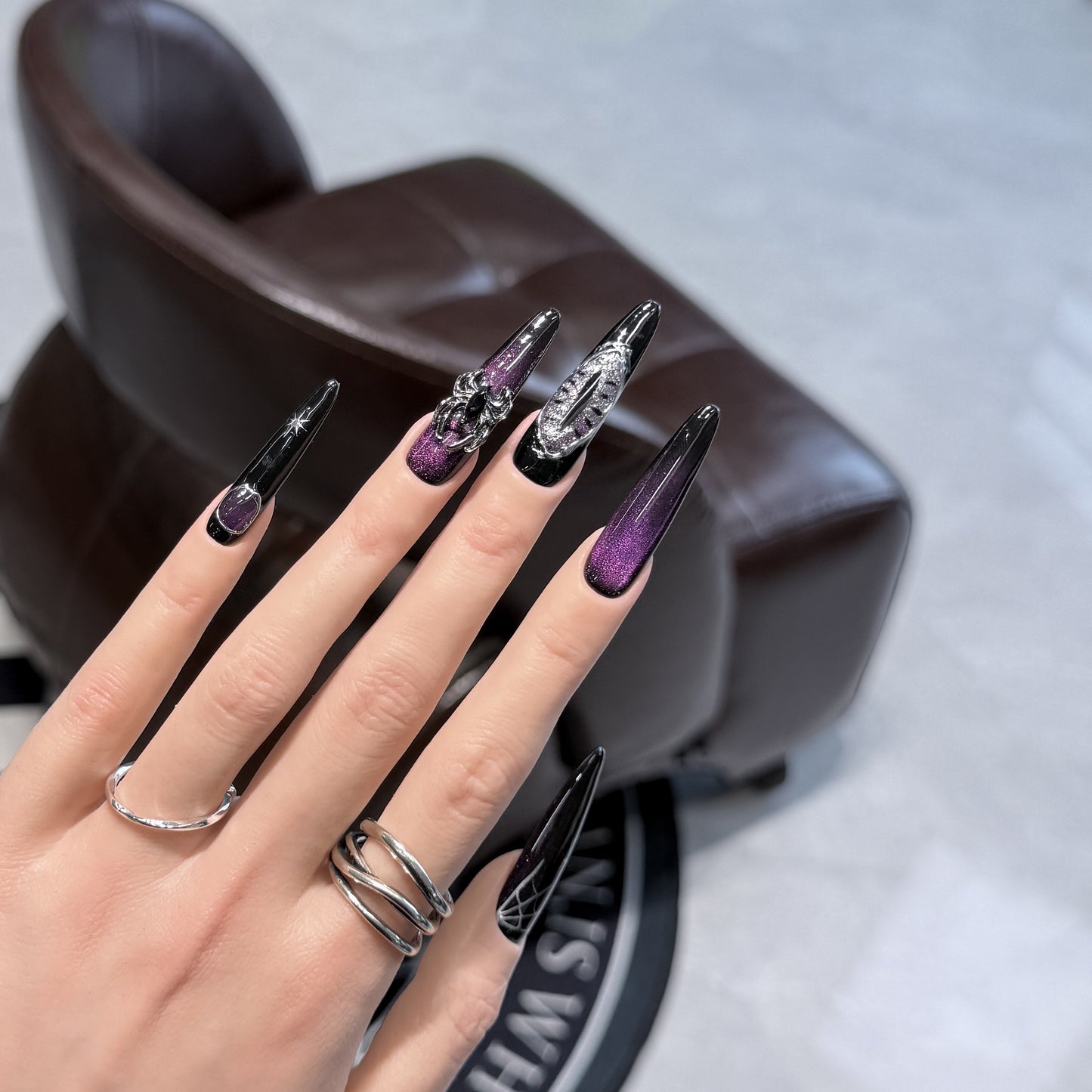 Glamouröses Stiletto Druck-On Nagelkunst-Set mit himmlischem Design Brehn
