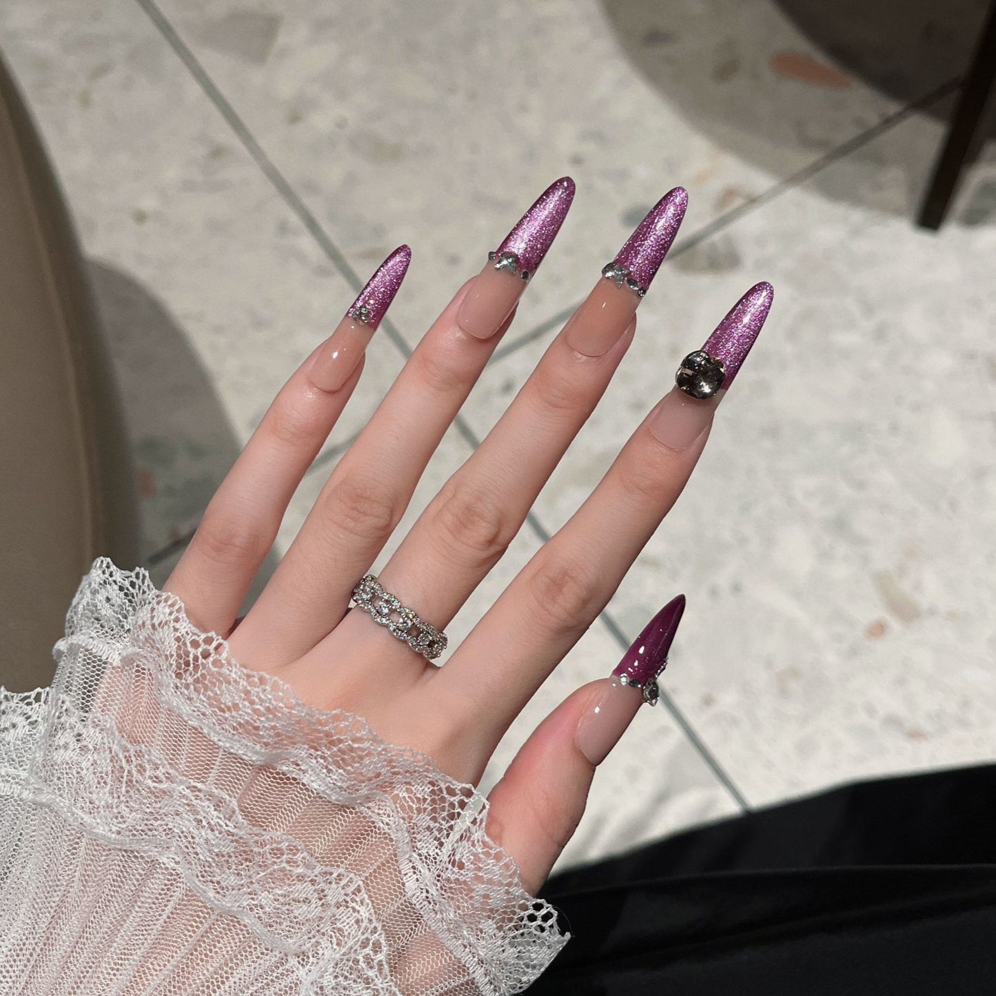 Glamouröse Stiletto Nagelkunst Extensions Brehn