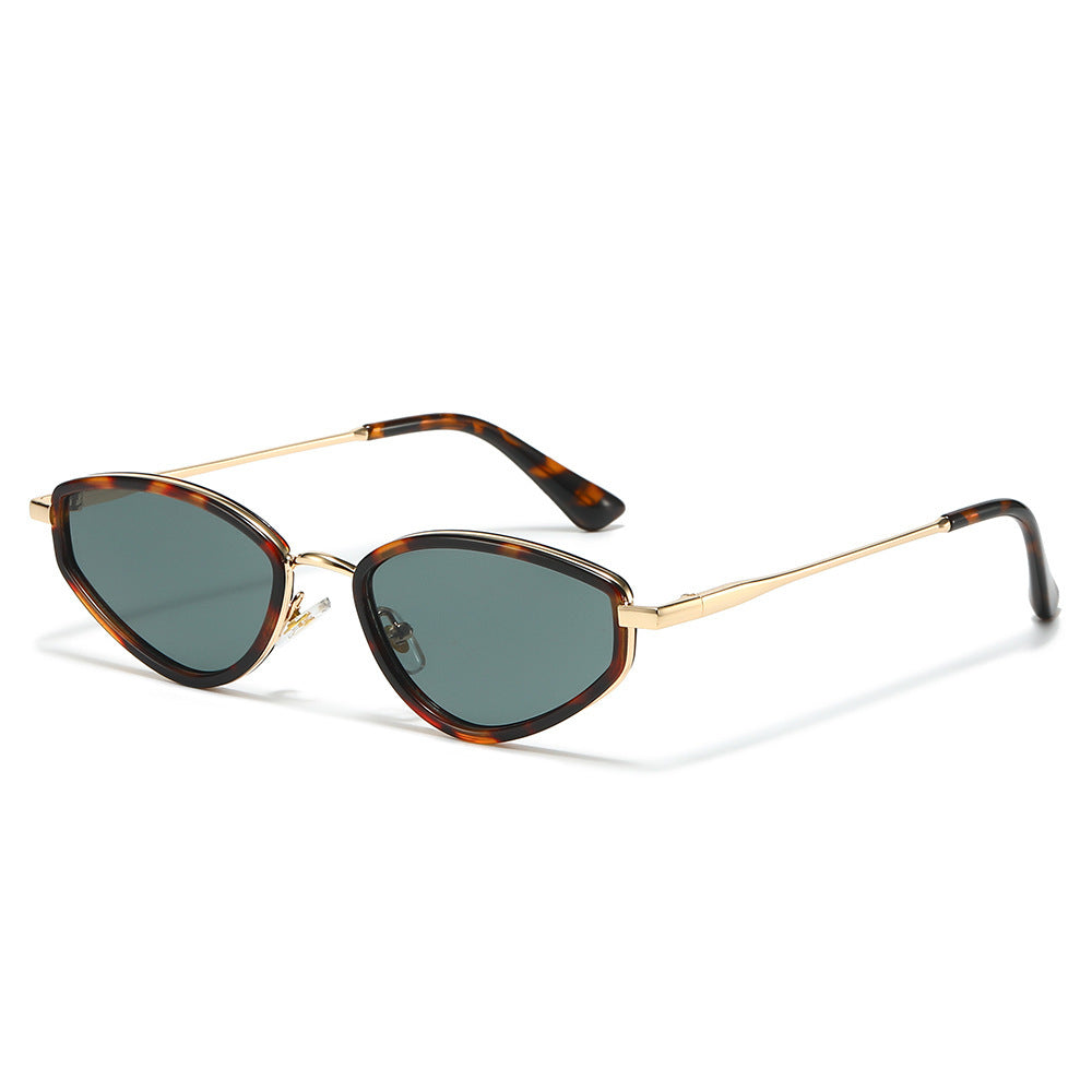 Moderne Katzenaugen-Sonnenbrille mit leichtem Rahmen Brehn