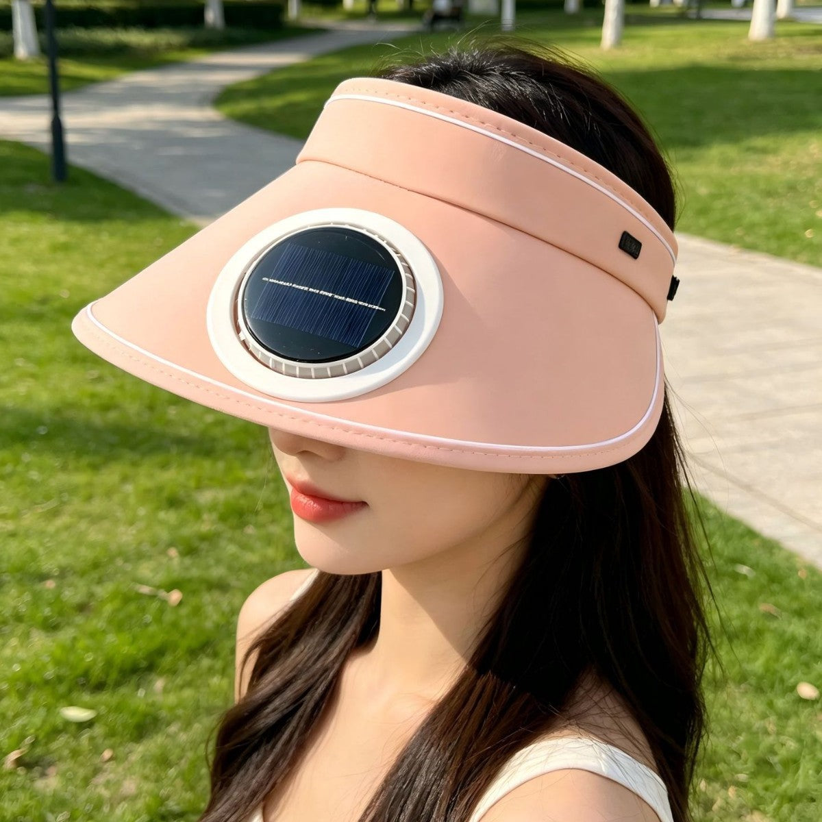 Leichtgewichtiger faltbarer Sonnenschutz mit integriertem Solarmodul und leisem Ventilator Brehn