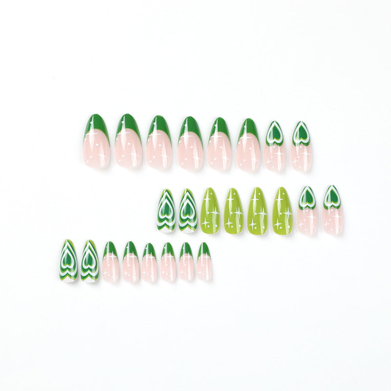 Trendige Nagelkunst im modernen Einhorn-Design Brehn