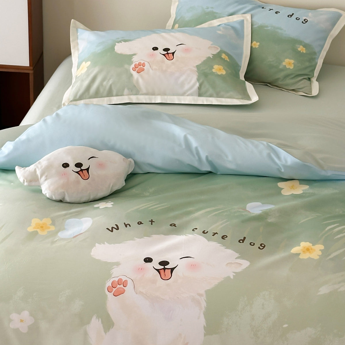 Cartoon Puppy Gedrucktes Baumwoll-Satin Bettbezug und Kissenbezug Set mit Paspelrand