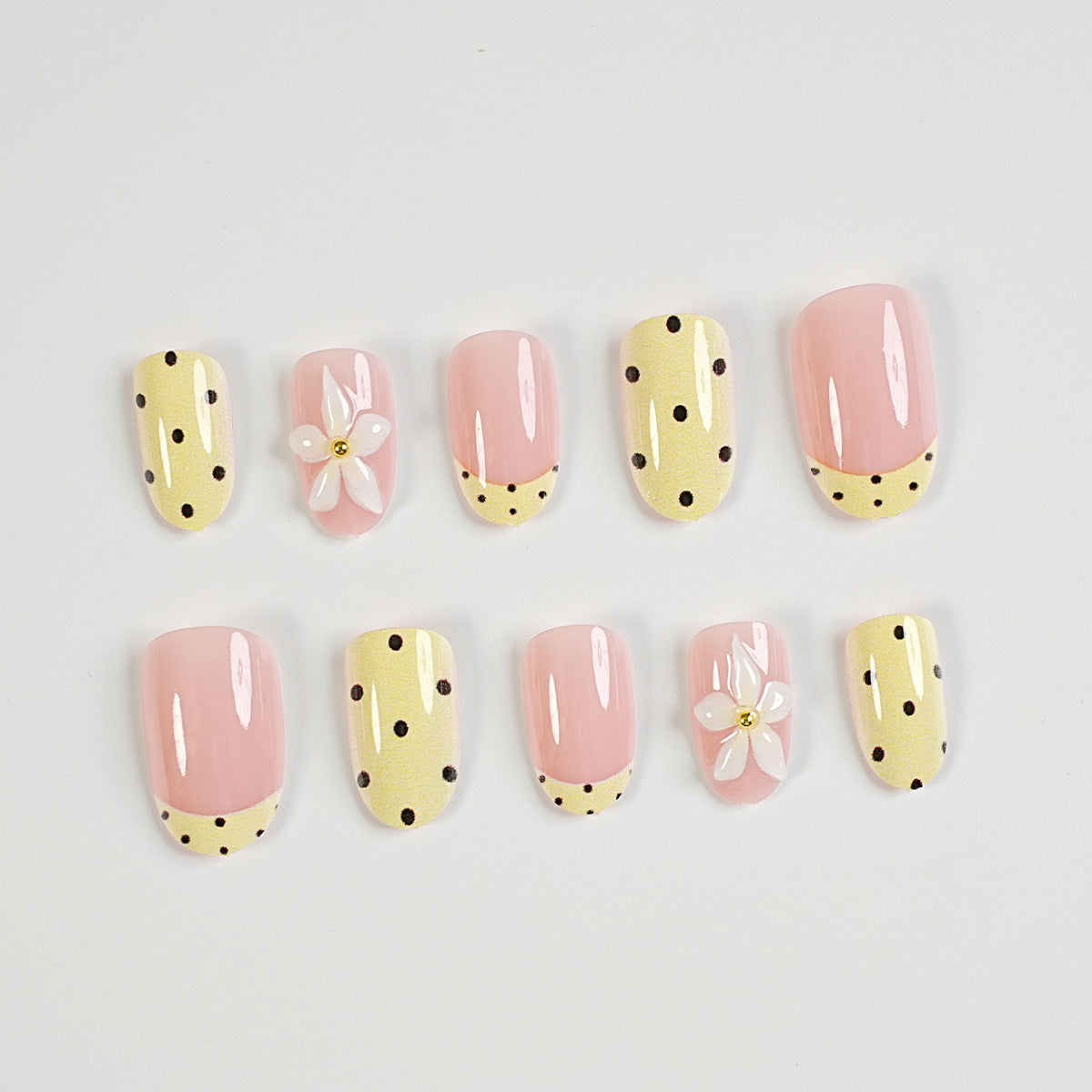 Künstlerisches Press-On-Nagelset