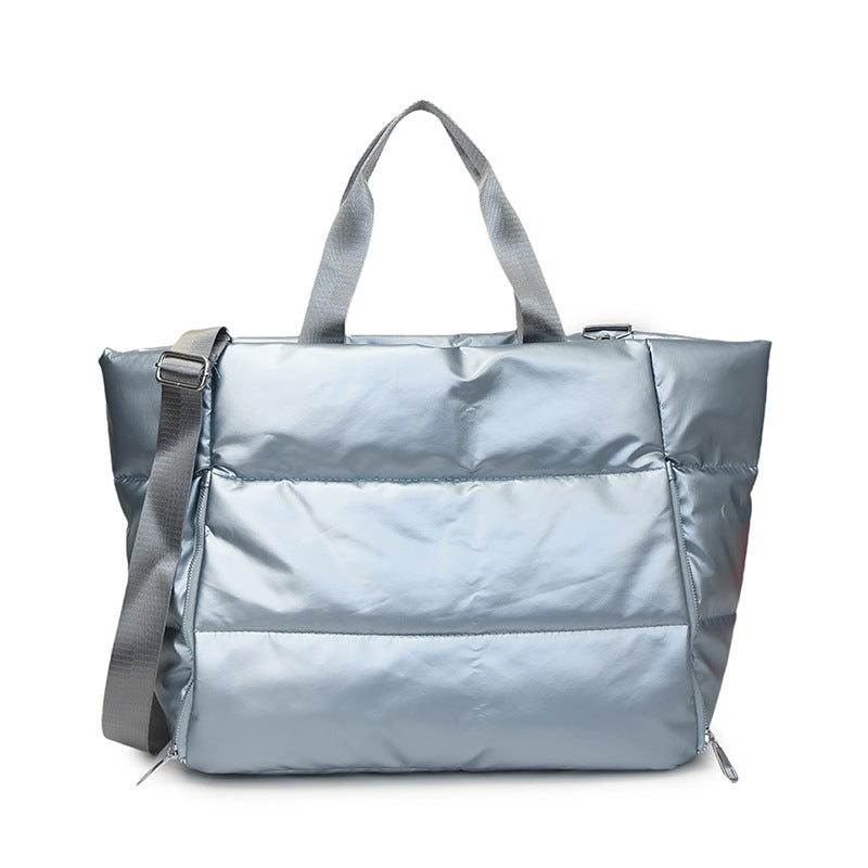 Stylish Minimalist Weekend Bag