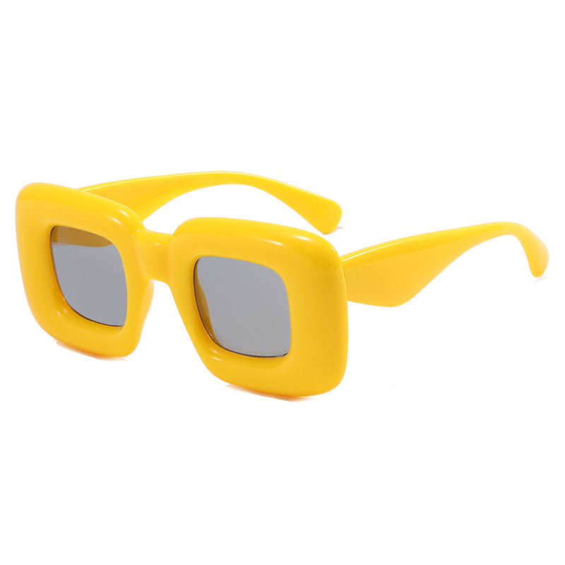 Damen rechteckige Sonnenbrille mit breitem Rahmen und schützendem UV-Filter Brehn