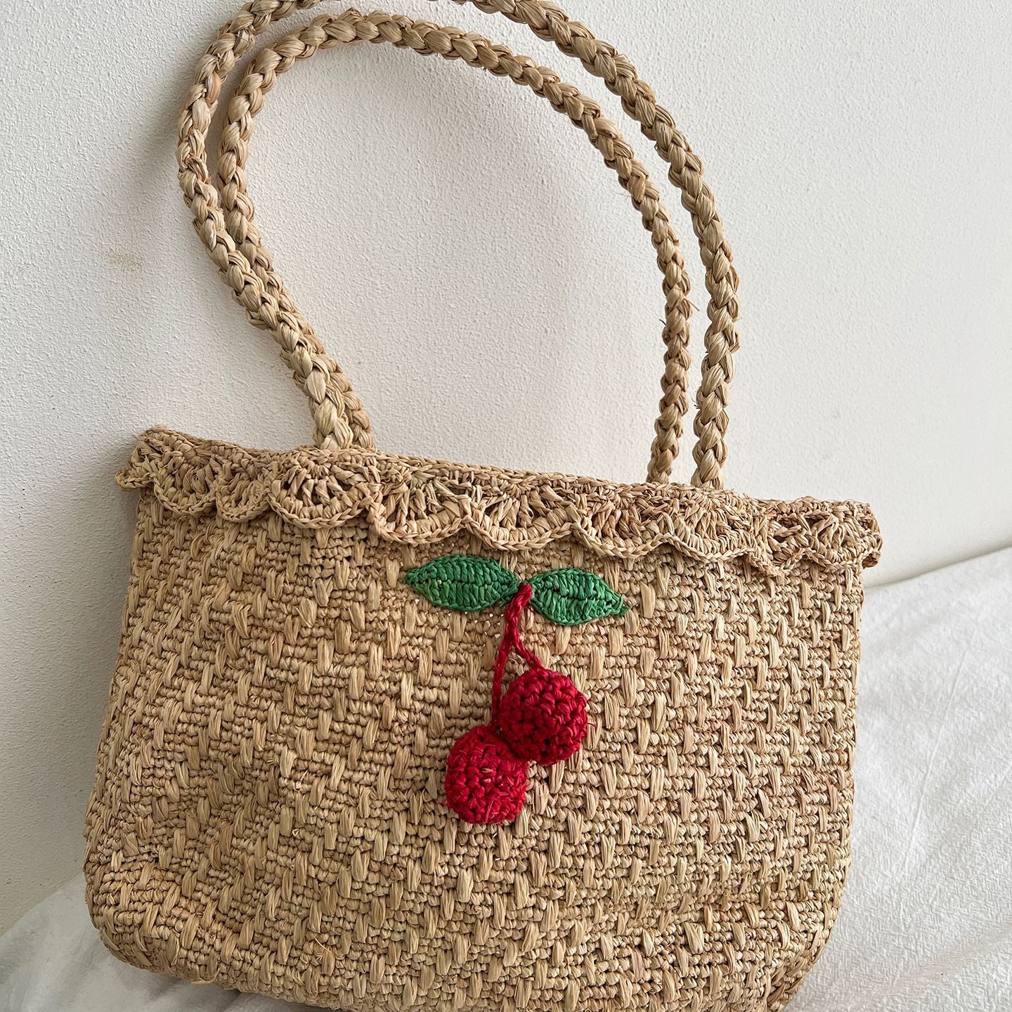 Handgefertigte Strohtasche mit Buntem Zitronendesign Brehn