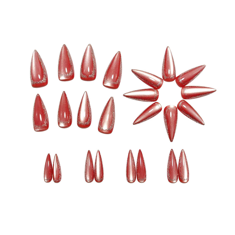 Glamouröse Stiletto Kunstnägel mit Metallic-Rand Brehn