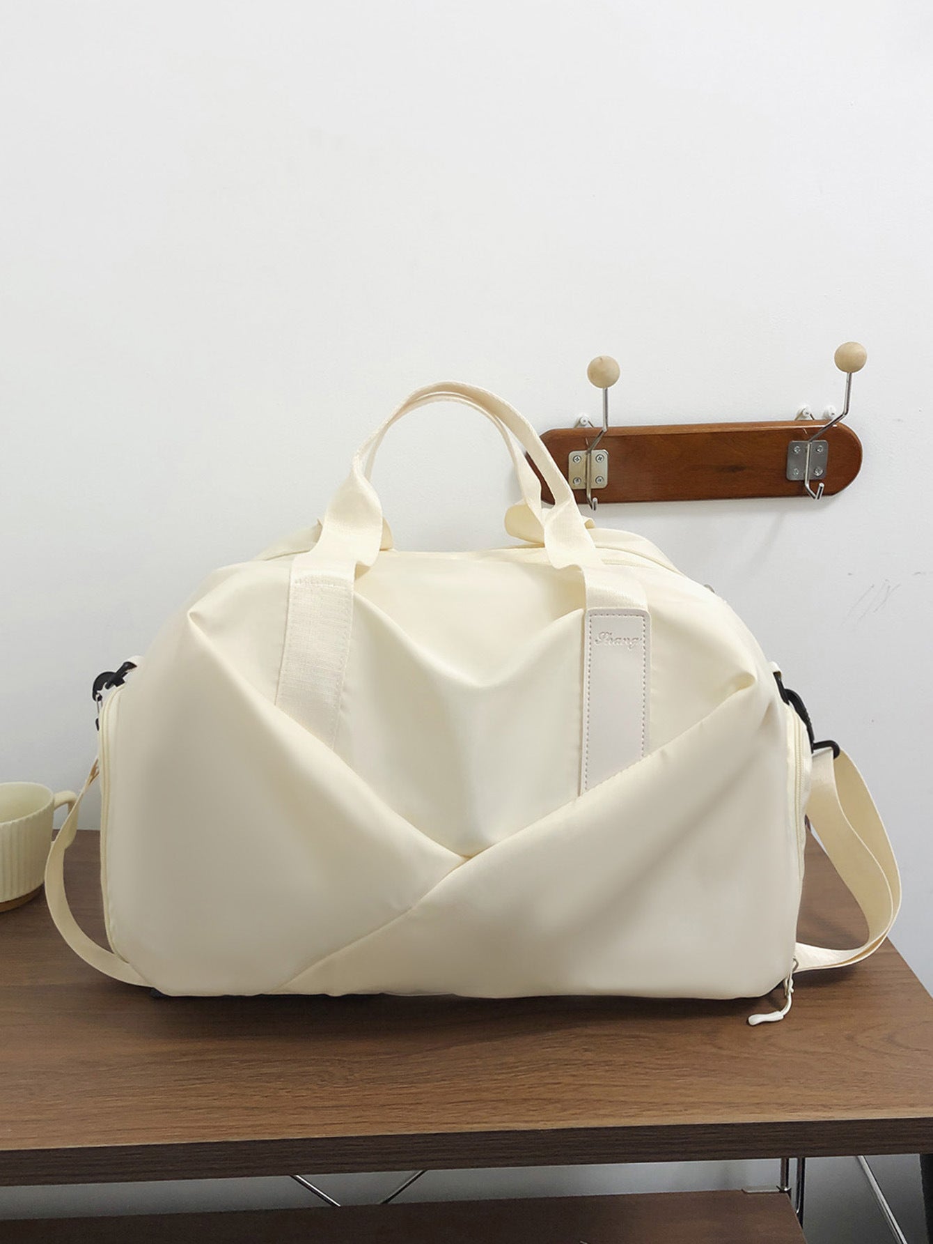 Sportliche Reisetasche mit Intelligentem Fächerdesign und Verstellbarem Schultergurt Brehn