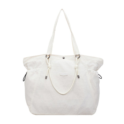 Geräumige Mehrzweck-Tragetasche mit vielen Taschen