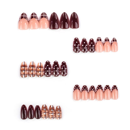 Trendige abstrakte Press-On Nail Art Set