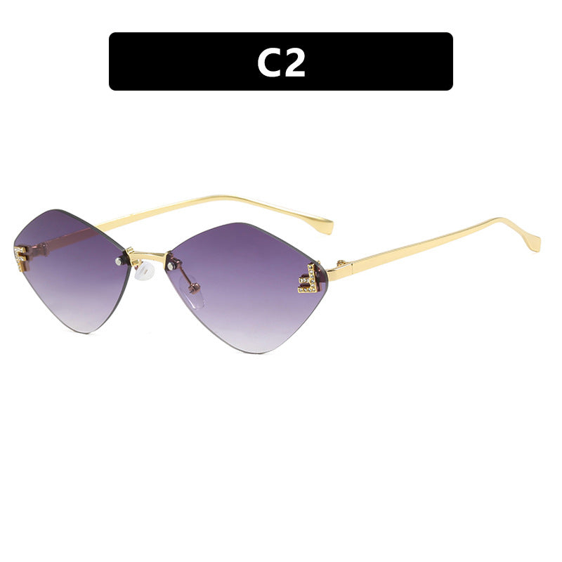 Damen geometrische Sonnenbrille im extravaganten Design mit gradienten Gläsern Brehn