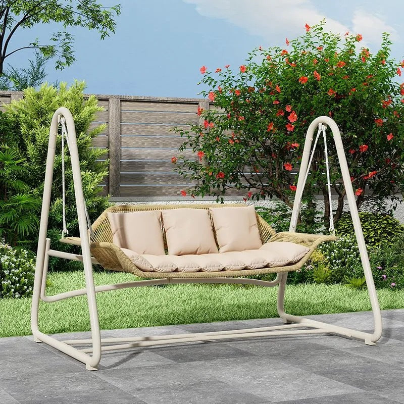Geflochtenes Rattan-Außen-Schaukel-Loveseat mit gepolsterten Kissen und pulverbeschichtetem Stahlrahmen Brehn