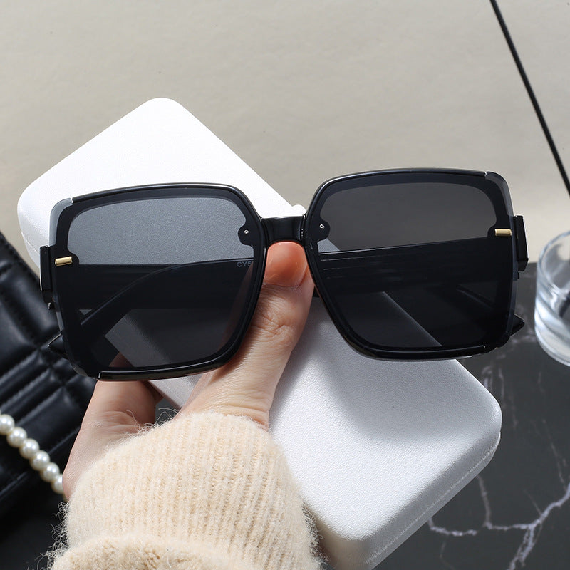 Damen quadratische Sonnenbrille mit trendigem Geometrie-Design Brehn