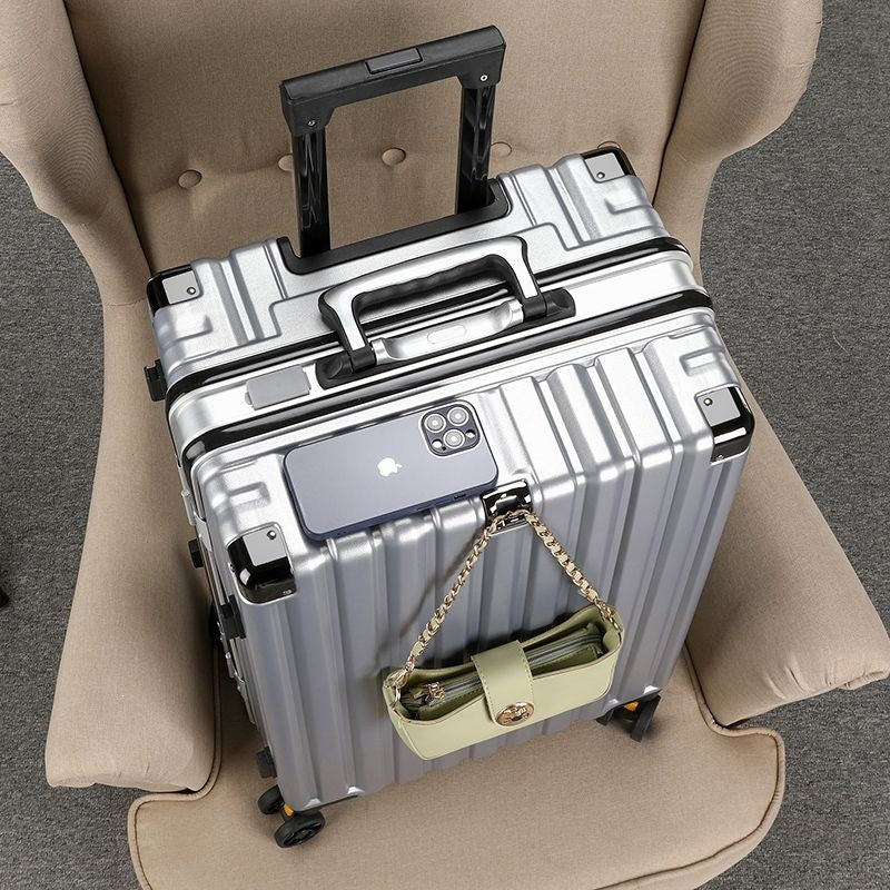 Hartschalen Reisekoffer Mit Doppeltem Sicherheitsverschluss Und Robustem Rollensystem Brehn