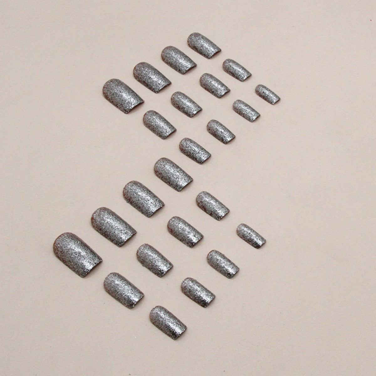 Glitzernde Press-On Nagelverlängerungen Brehn