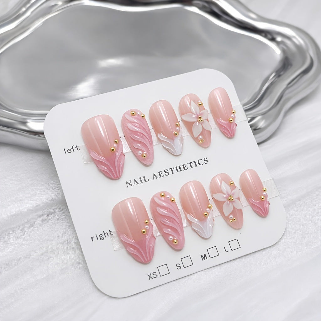 Elegantes florales Nagelset Brehn