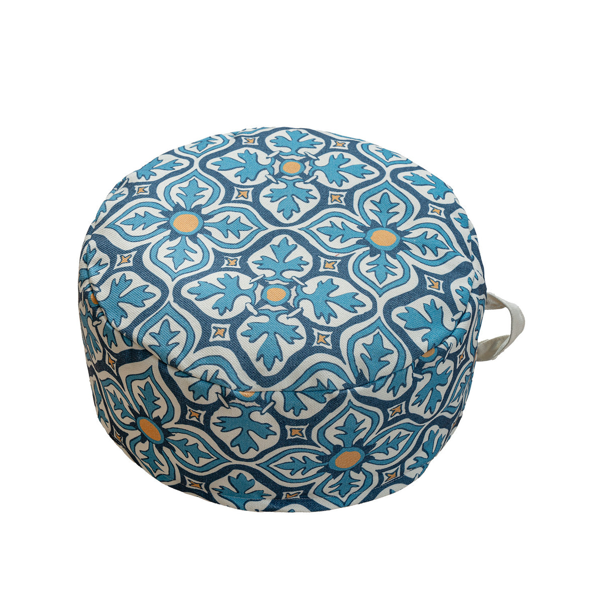 Rundes Sitzpouf mit gewebter Jacquard-Struktur und praktischem Tragegriff Brehn