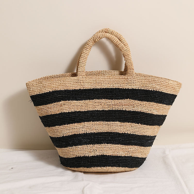 Geflochtene Strandtasche mit Modernem Streifenmuster Brehn