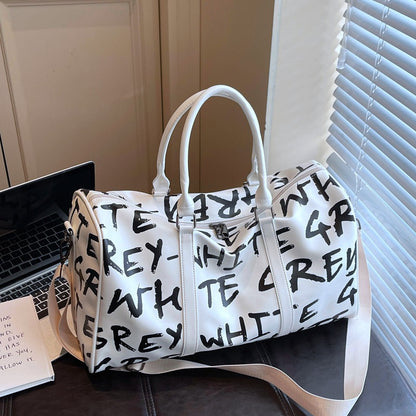 Stylischer Grafikdruck Duffelbag Brehn