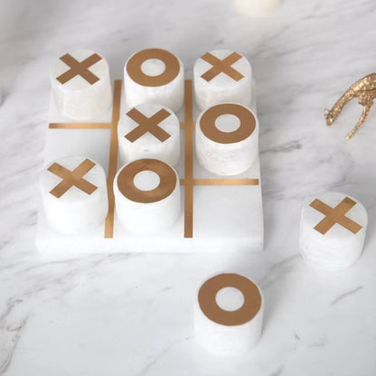 Dekoratives Tic-Tac-Toe-Spielset