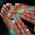 Künstlerisches Nagelkunst-Set mit floralen Akzenten Brehn