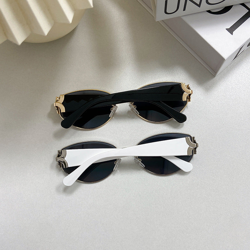 Modische Cat-Eye Sonnenbrille mit Goldenem Rahmen Brehn