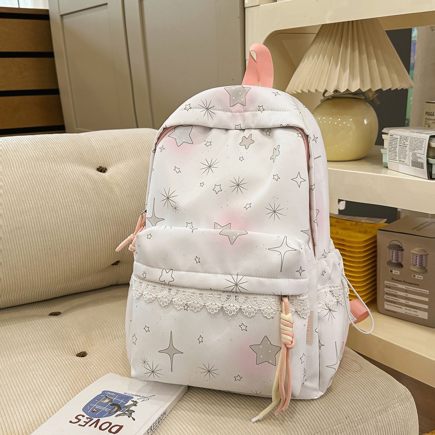 Rucksack mit Verträumtem Sternenmotiv und Praktischen Funktionen Brehn