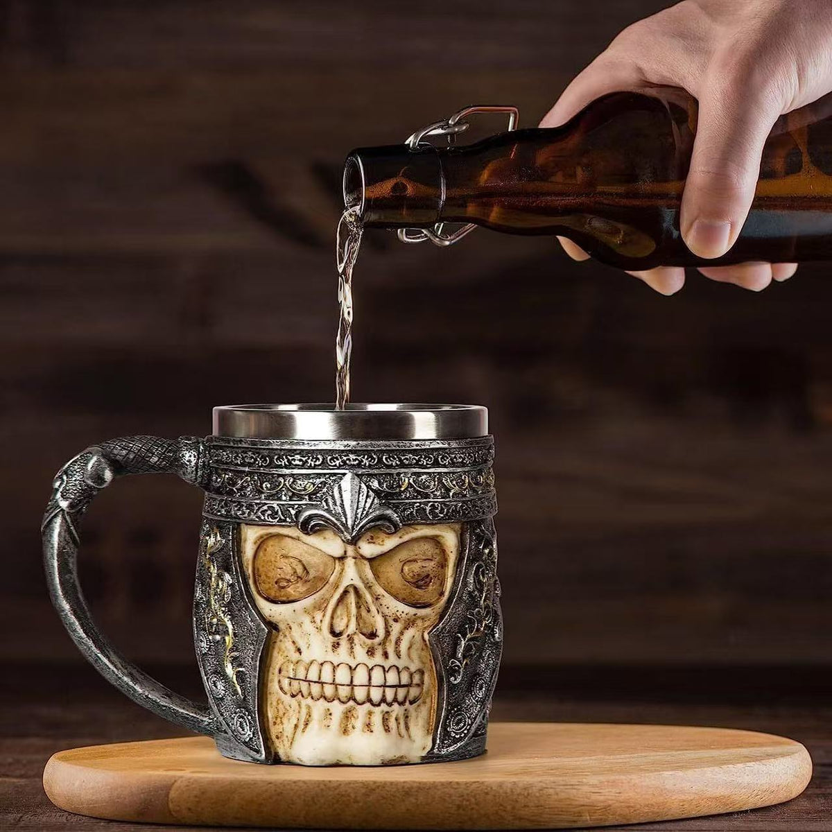 Bierkrug mit Totenkopf-Design Brehn