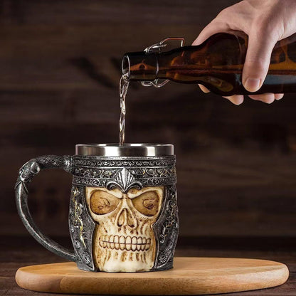 Bierkrug mit Totenkopf-Design Brehn