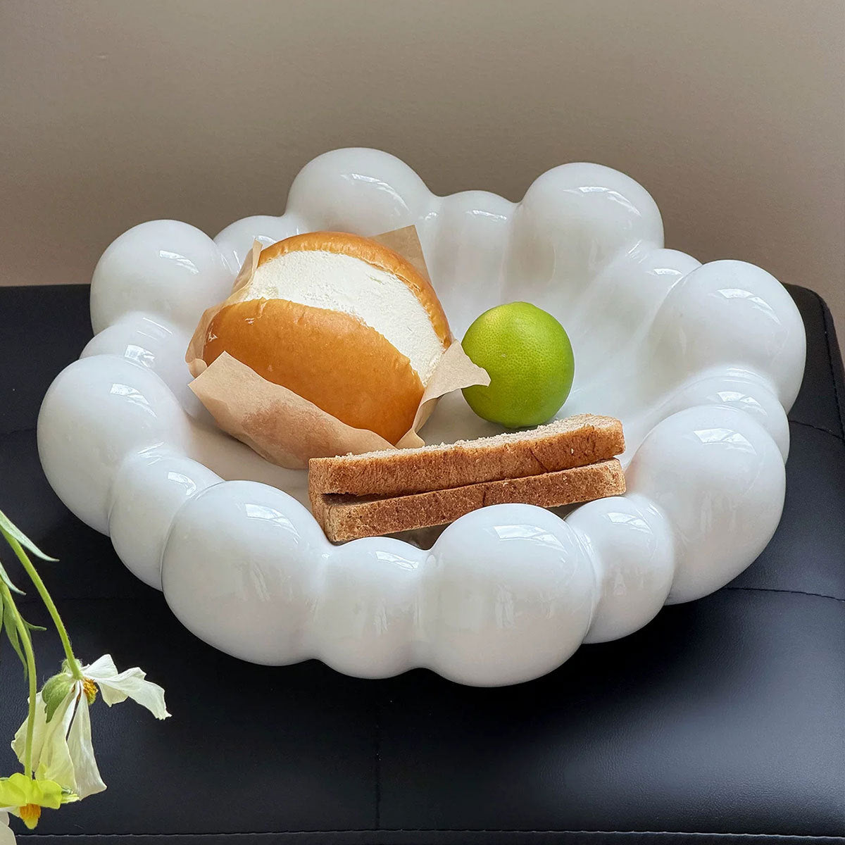 Wolkenförmige Keramik-Obstschale