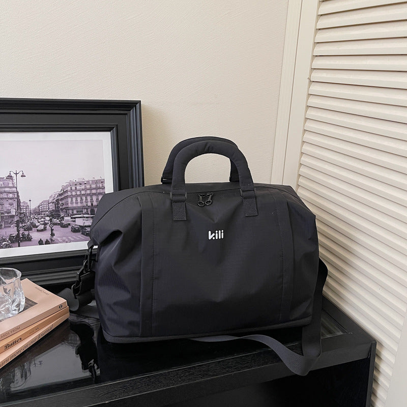 Stylische multifunktionale Reisetasche Brehn