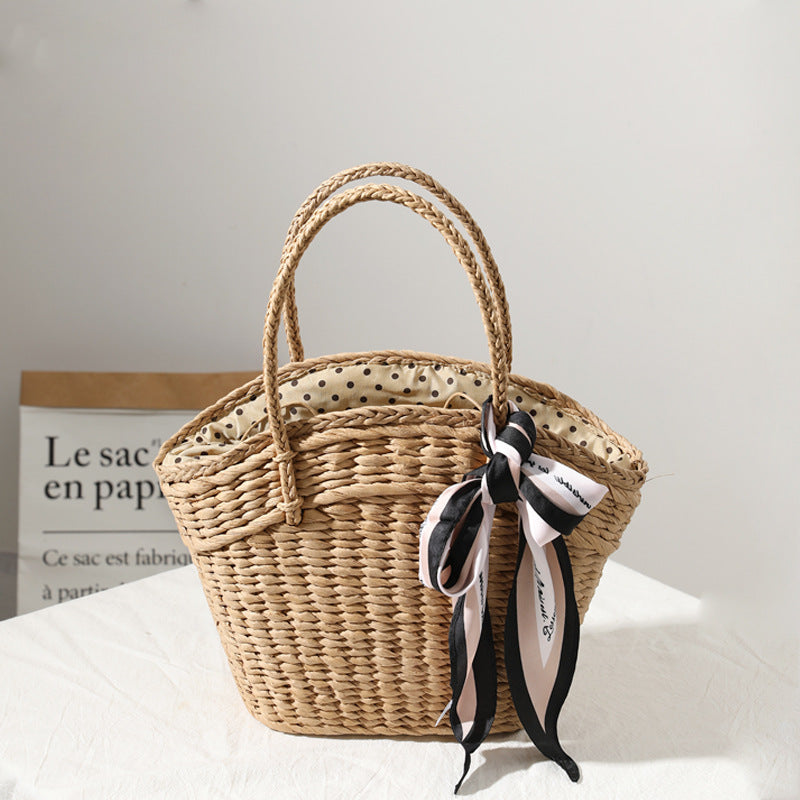 Geflochtene Strandtasche mit Gepunkteter Innentasche Brehn
