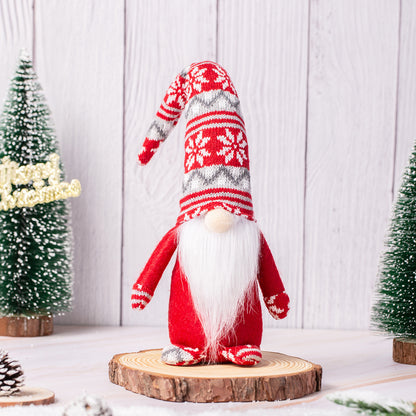 Dekorative Weihnachtsgnom mit gestricktem Hut Brehn