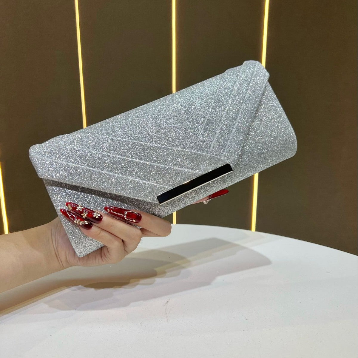 Glitzernde Abend-Clutch