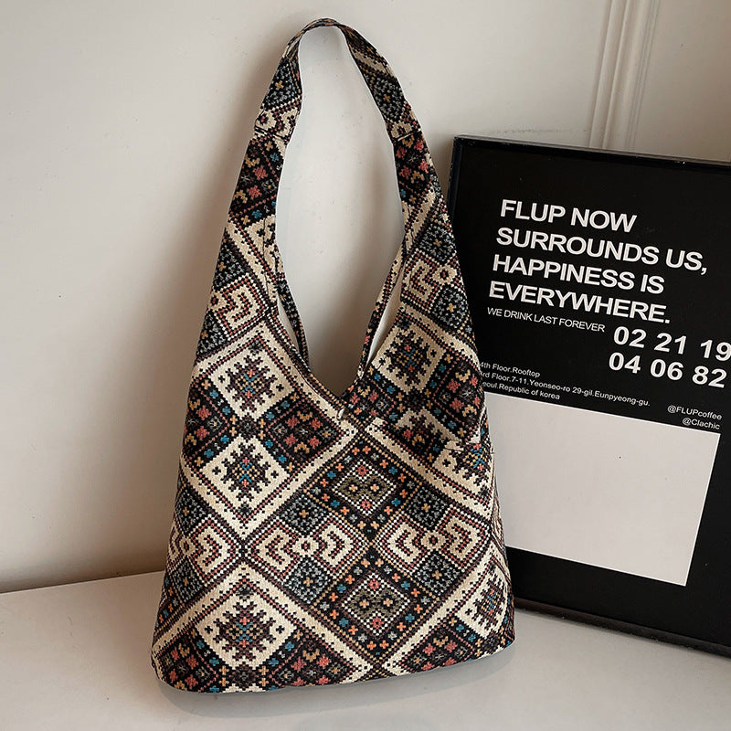 Ethnisch inspiriertes gemustertes Sling Bag