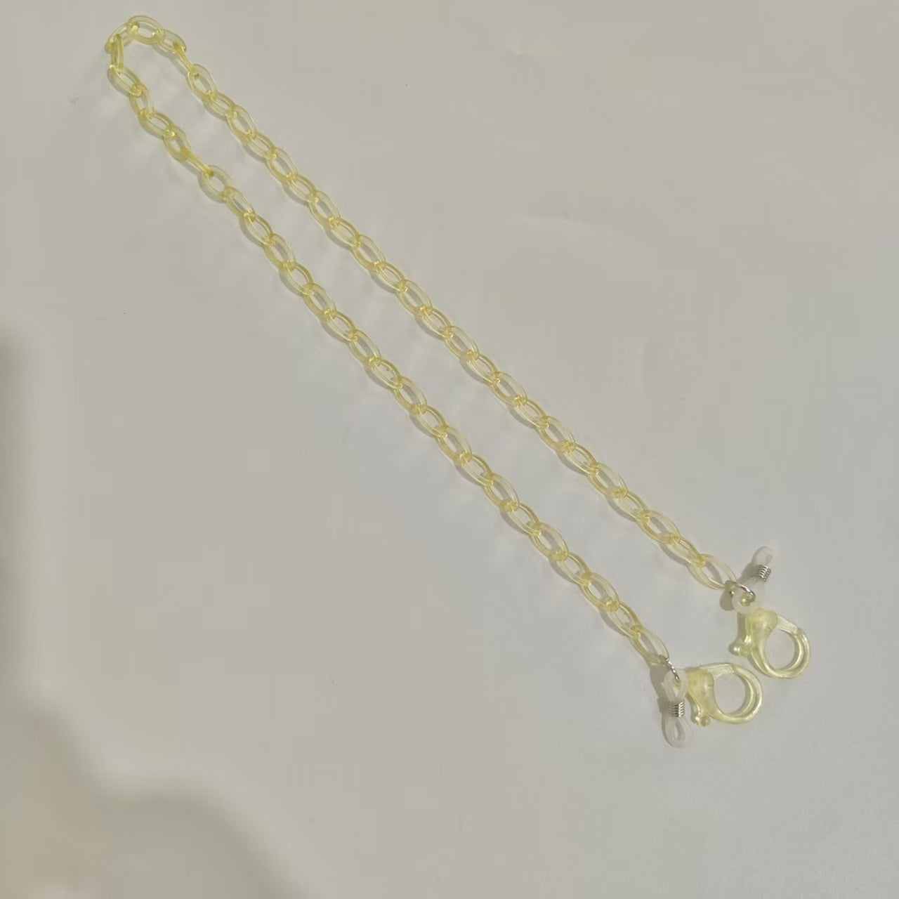 Handgemachte Brillenhalterkette Aus Transparentem Material Brehn