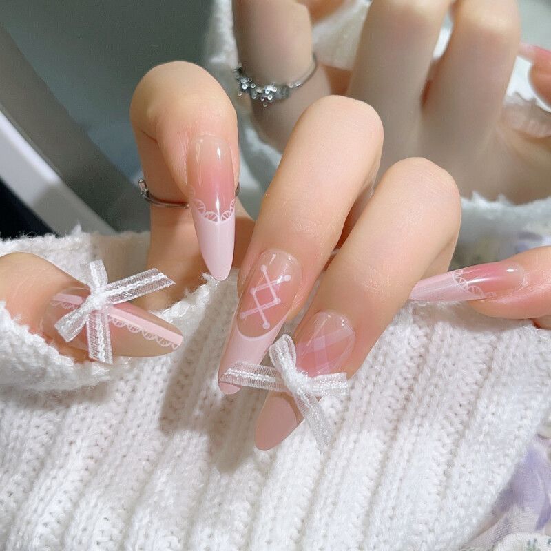 Kunstvolle Nageldesigns mit Katzenmotiv Brehn