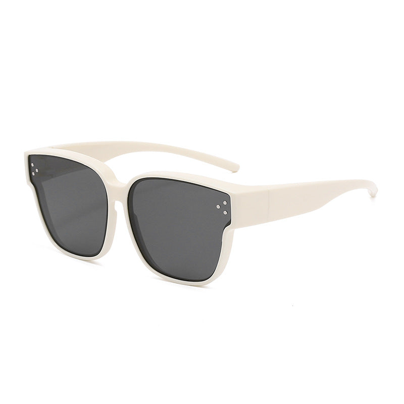 DamenModische Sonnenbrille im klaren Linien-Design mit hohem UV-Schutz Brehn