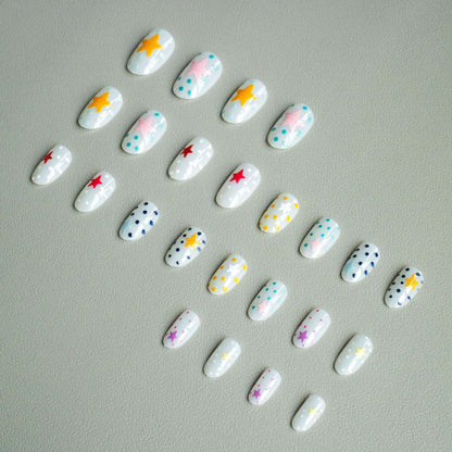 Künstlerisches Stern- und Punkt-Nagelkunst-Set
