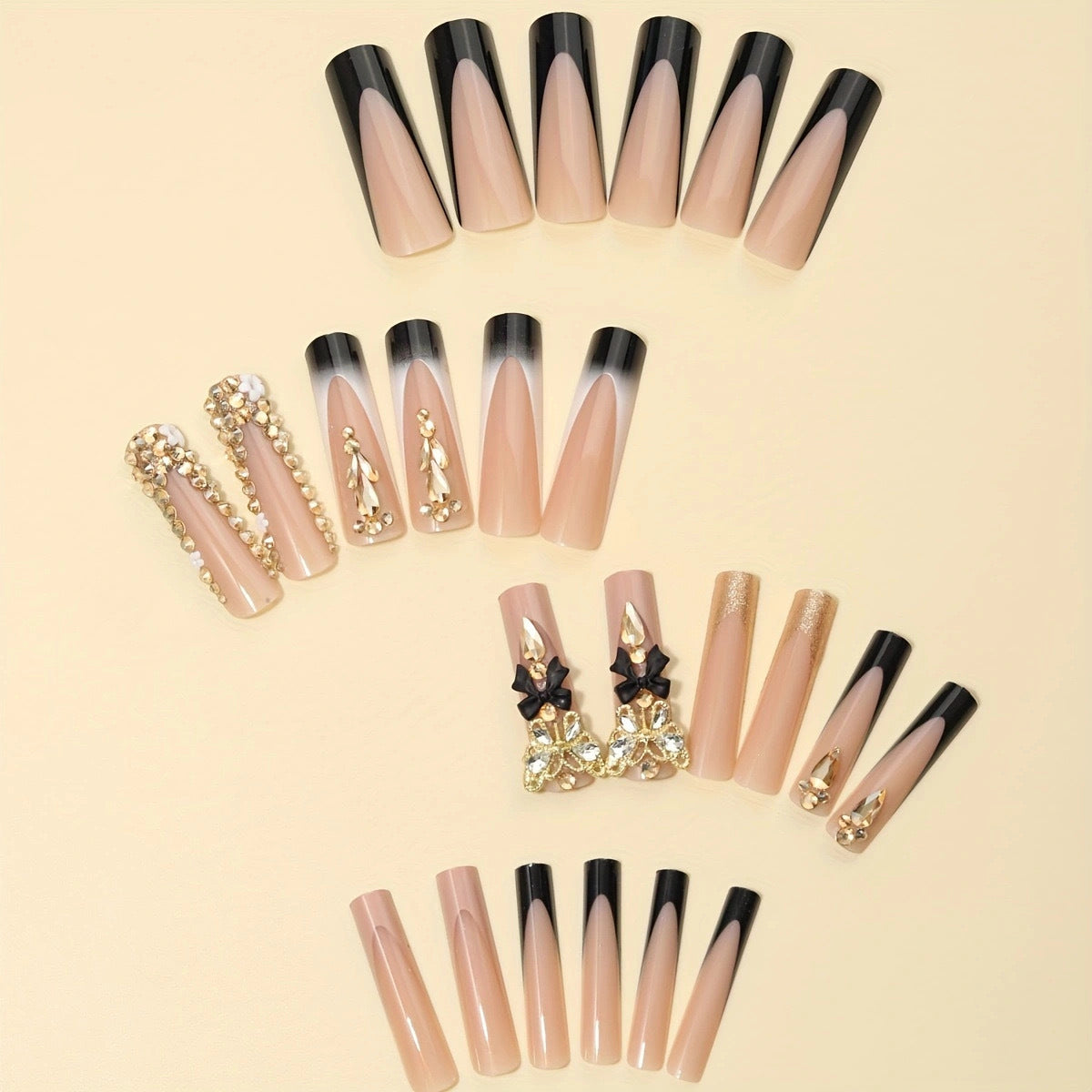 Kunstnagelset mit eleganten 3D-Verzierungen und Kristallakzenten Brehn