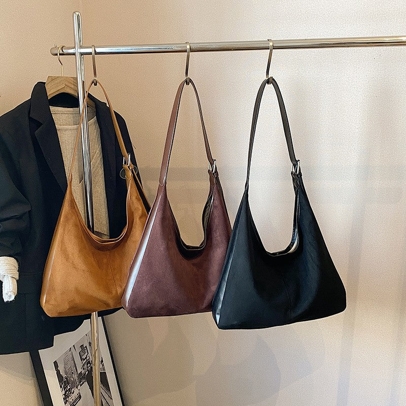 Elegante und Vielseitige Schultertasche Brehn