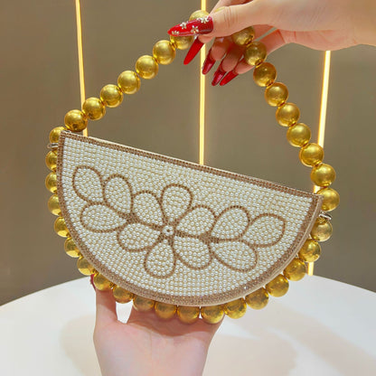 Perlenbestickte Blumen-Abendtasche