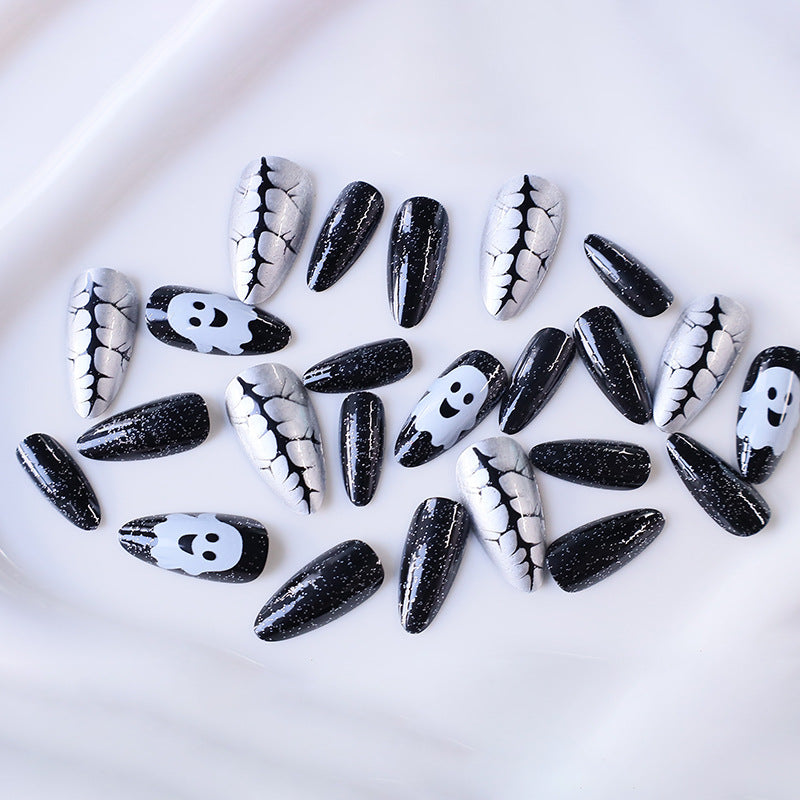 Spooky Ghost-Themen Acryl Nagelkunst Brehn