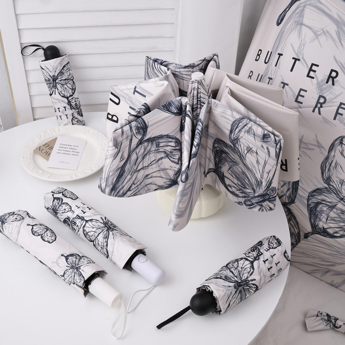 Damen modischer Faltregenschirm mit verspieltem Design Brehn