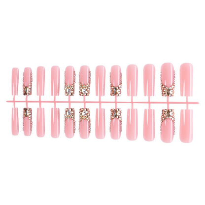 Kunstnagelset mit eleganten Strass- und Glitzerakzenten Brehn