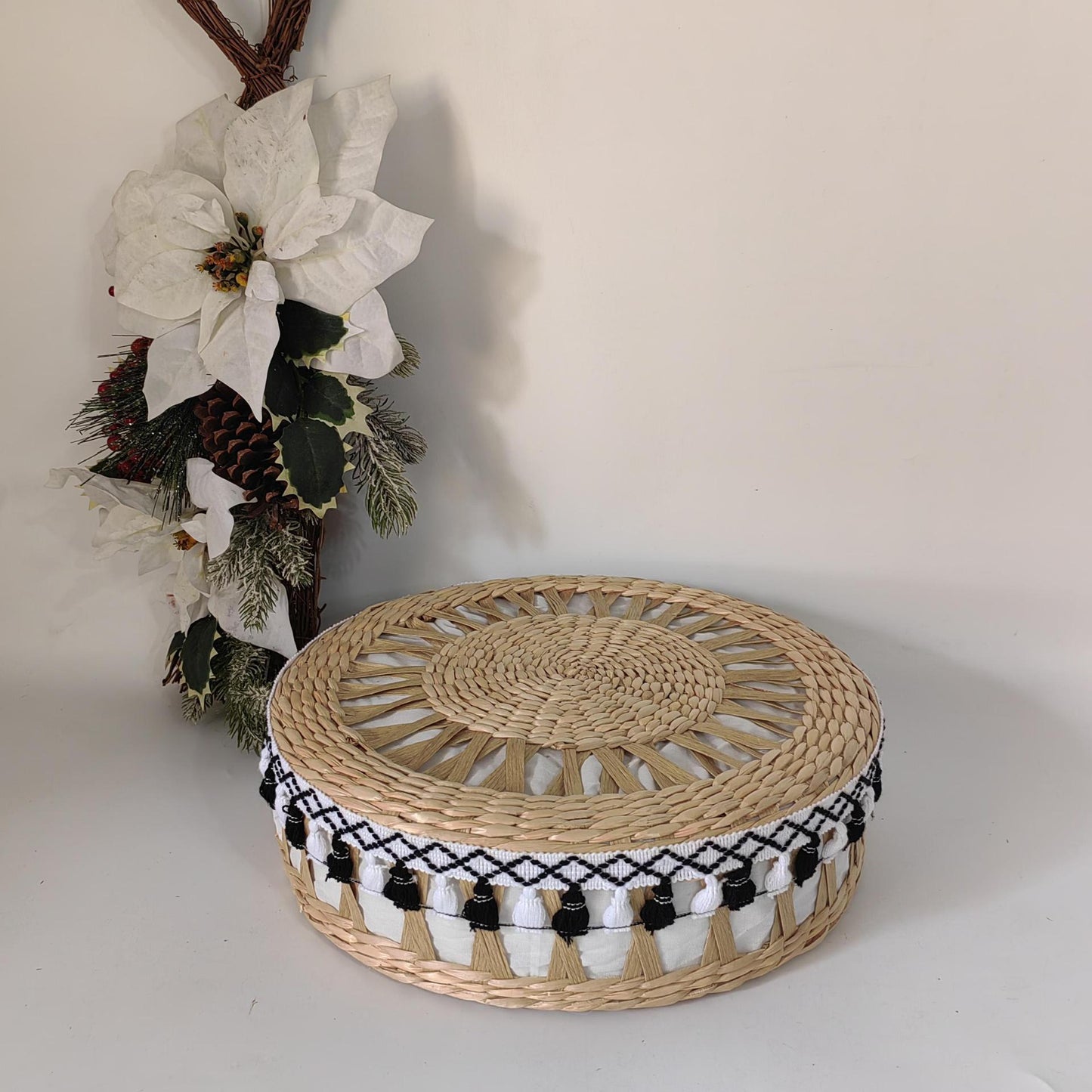 Handgefertigter Pouf Im Boho-Stil Brehn