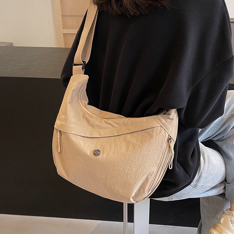 Funktionale Crossbody Schultertasche Brehn