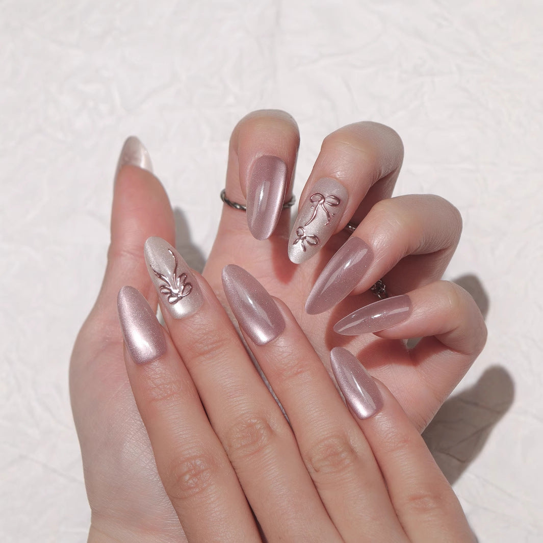 Elegante Stiletto Press-On Nägel mit floralem Design Brehn