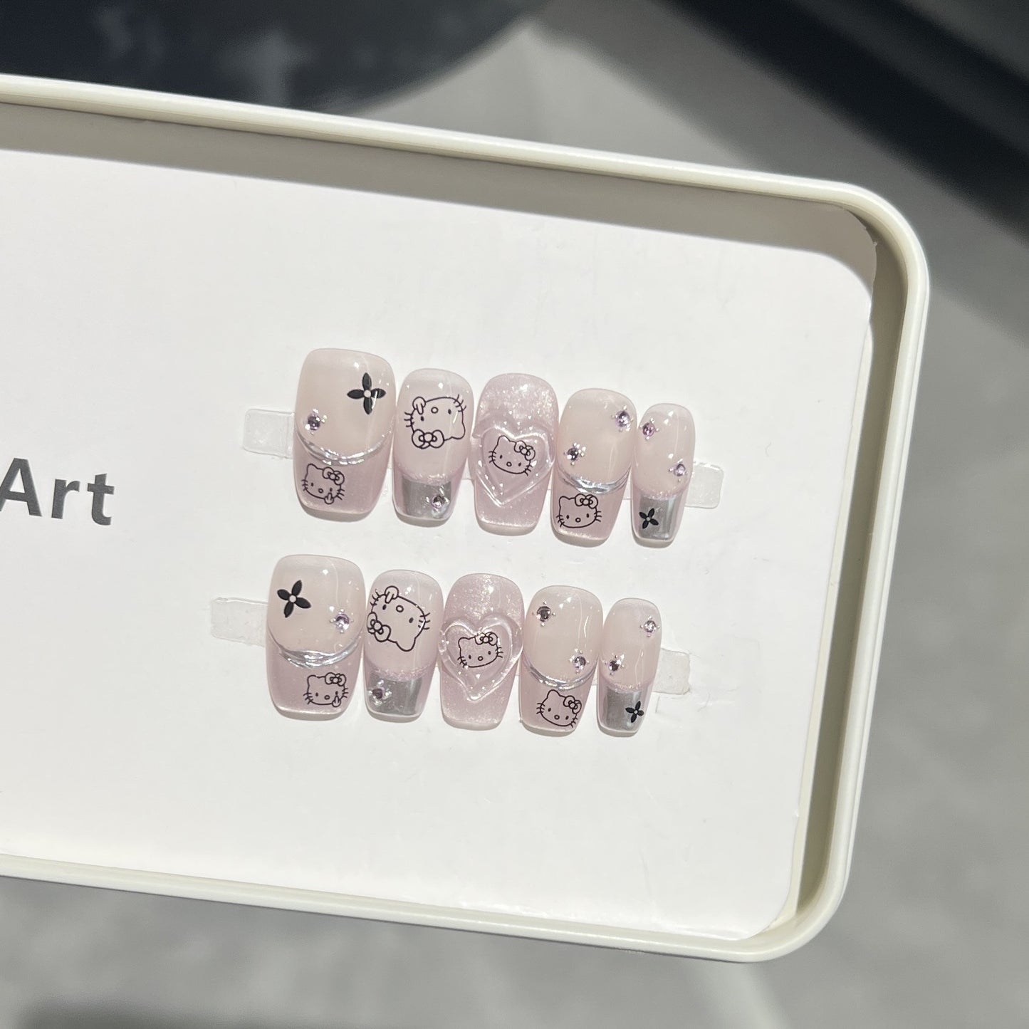 Themen-Press-On-Nail-Art Brehn