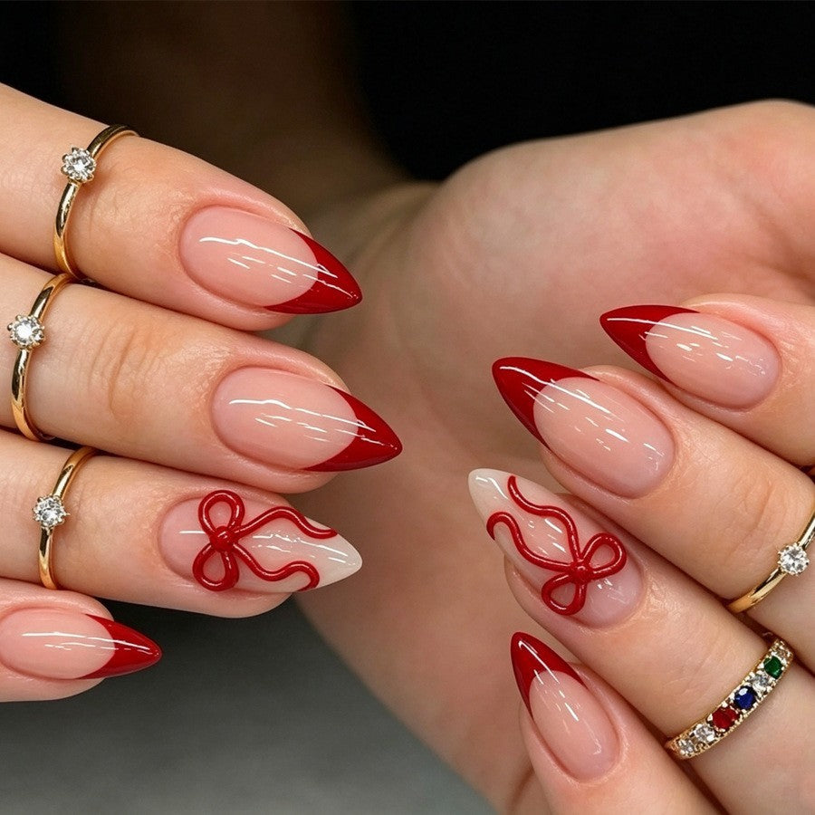 Kunstnagelset mit elegantem Motiv und Glitzerakzenten Brehn